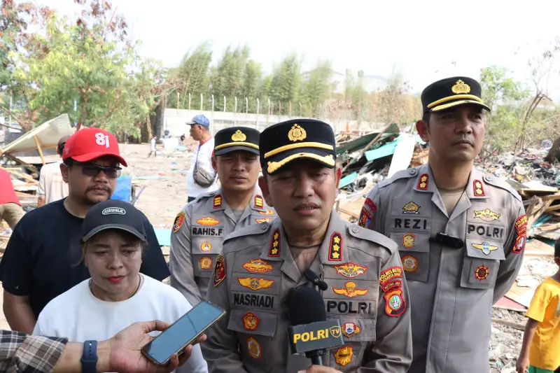 Polisi Bongkar 30 Lapak di Kampung Ambon, Bong dan Sisa Narkoba Ditemukan 2 IMG 20261013 WA0022