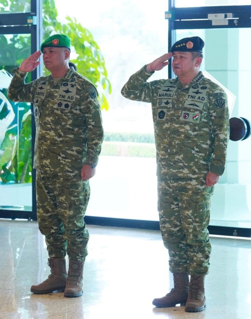 Panglima TNI Pimpin Sertijab Wakil Panglima TNI dan Kasad 2 IMG 20261017 WA0140